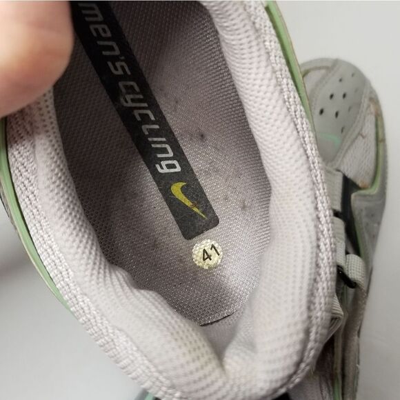 Nike Women's cycling shoes size 9.5 - Picture 6 of 7